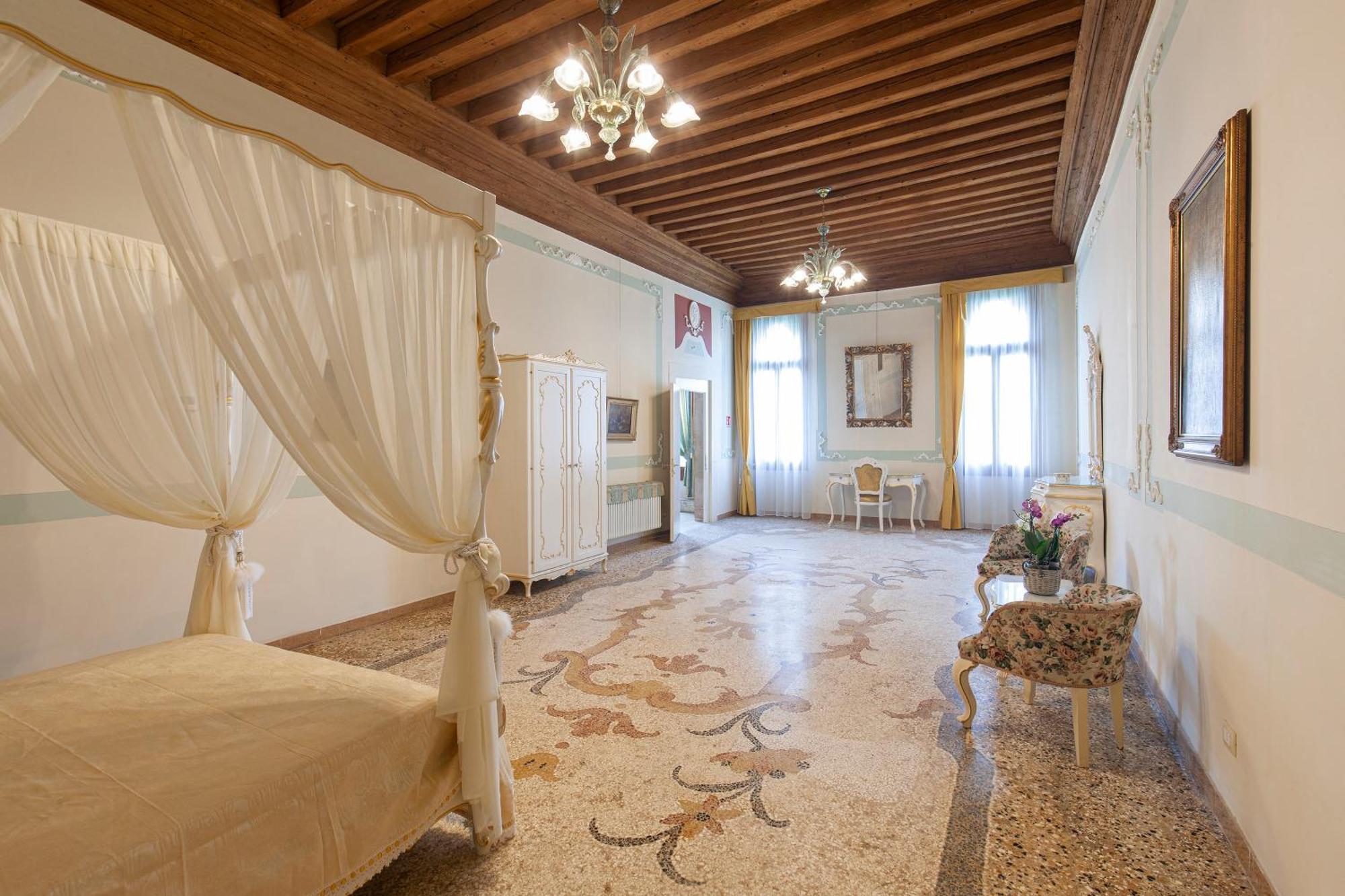 Luxury Apartment Pesaro Papafava Venecia Exterior foto